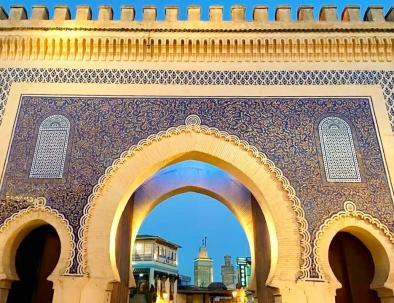 The gate of Boujloud, we will see it when we tour for 9 days in Morocco starting the itinerary from tangier